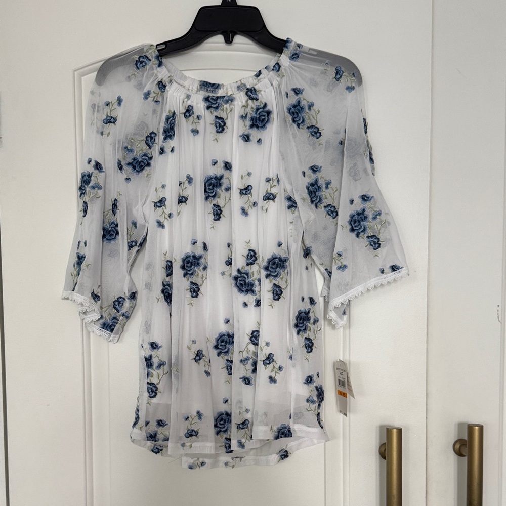BRAND NEW WITH TAGS Skye's the Limit Blue Floral Blouse